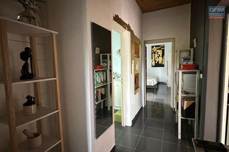 A vendre,une rare propri&eacute;te de 1841 m2 dans le quartier r&eacute;sidentiel d'Androhibe Antananarivo