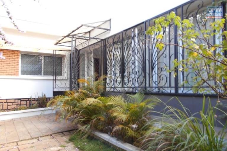 Une villa F4 &agrave; Ivandry Alarobia