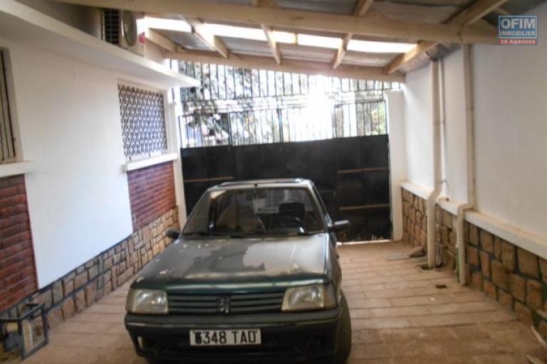 Une villa F4 &agrave; Ivandry Alarobia