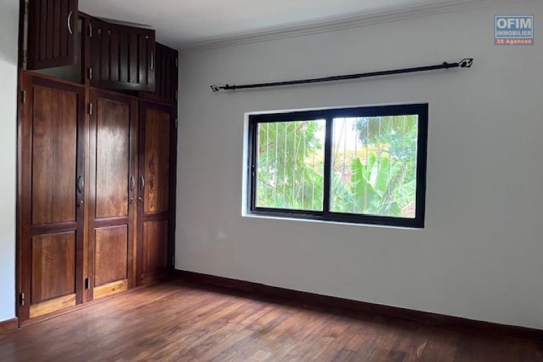 Un grand appartement T4 s&eacute;curis&eacute; &agrave; Ankerana