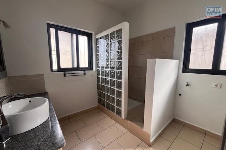 Un grand appartement T4 s&eacute;curis&eacute; &agrave; Ankerana