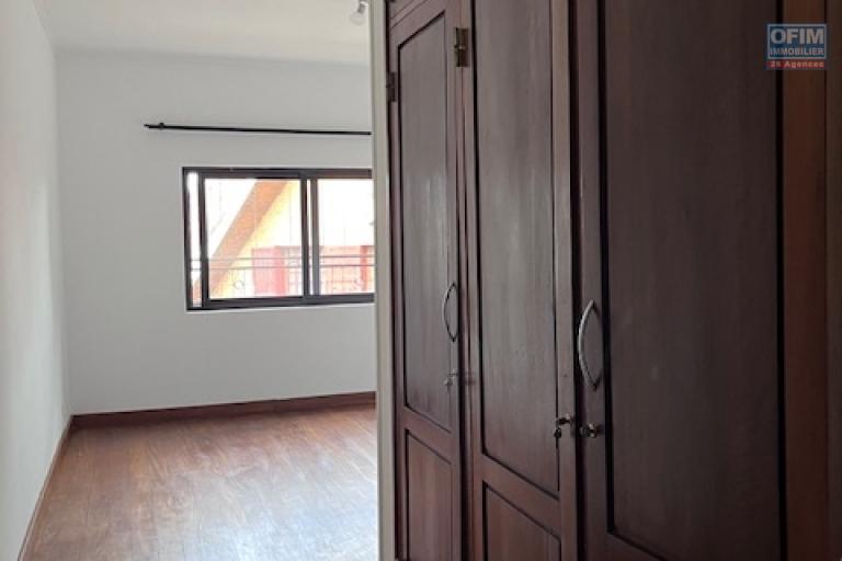 Un grand appartement T4 s&eacute;curis&eacute; &agrave; Ankerana