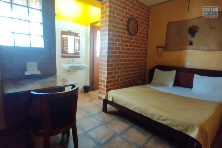 A vendre, un immeuble R+4 en bord de route principale &agrave; Ankazotokana Antananarivo