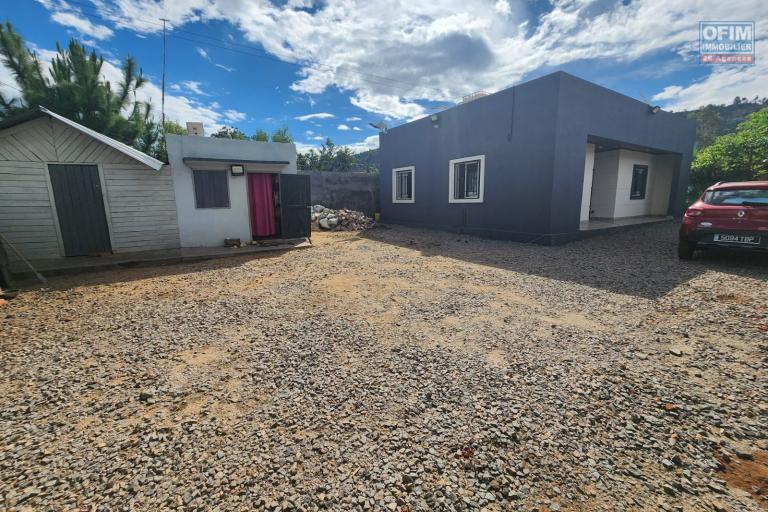 A LOUER - Coquette villa neuve de type F3 totalement autonome en eau et &eacute;lectricit&eacute; situ&eacute;e &agrave; Anjomakely Ivato