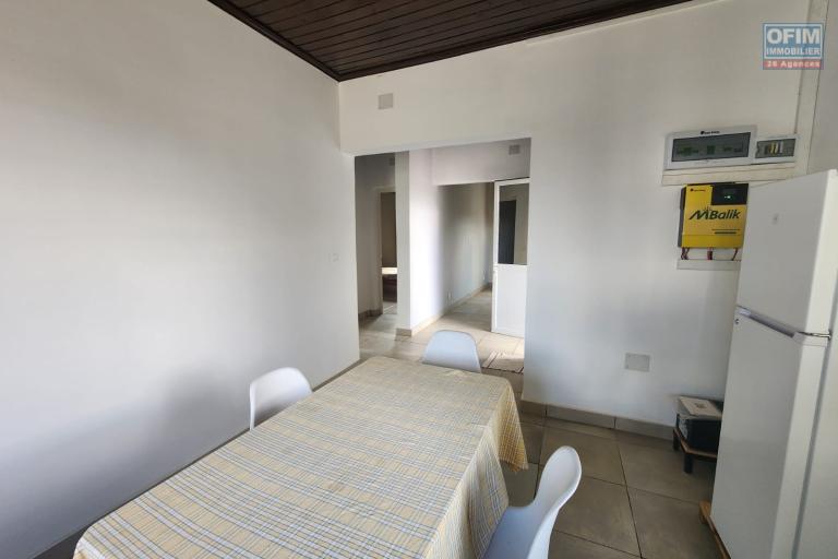 A LOUER - Coquette villa neuve de type F3 totalement autonome en eau et &eacute;lectricit&eacute; situ&eacute;e &agrave; Anjomakely Ivato