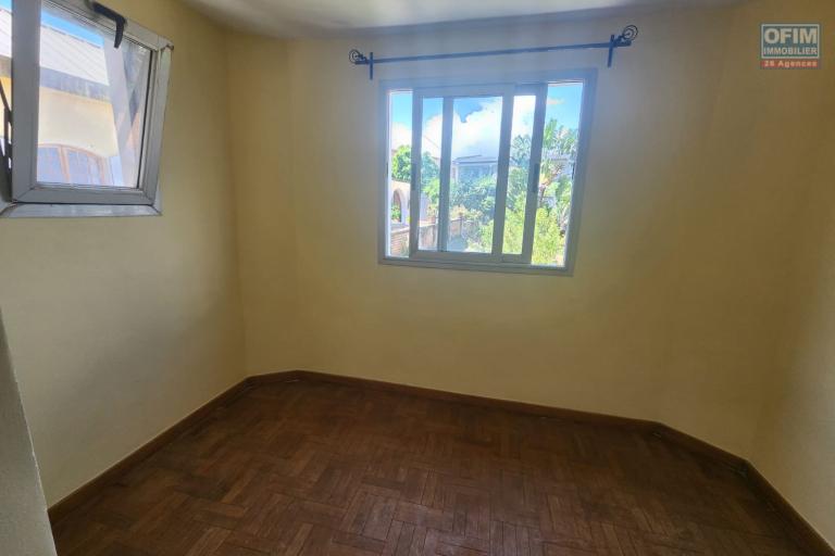 &Agrave; LOUER - Villa &agrave; &eacute;tage de type F4 situ&eacute; &agrave; Ambohibao