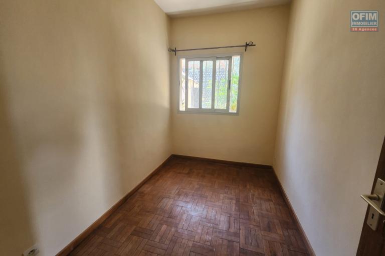 &Agrave; LOUER - Villa &agrave; &eacute;tage de type F4 situ&eacute; &agrave; Ambohibao