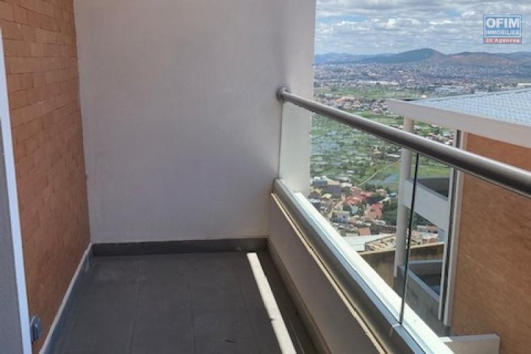 Un appartement T3 sur la haute ville &agrave; Ambohipotsy