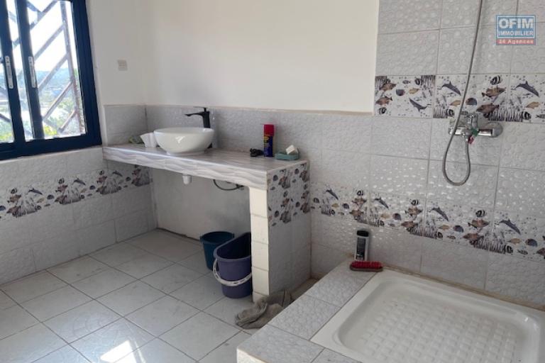 Un b&acirc;timent pour un local commercial &agrave; Ambatolampy Tsimahafotsy