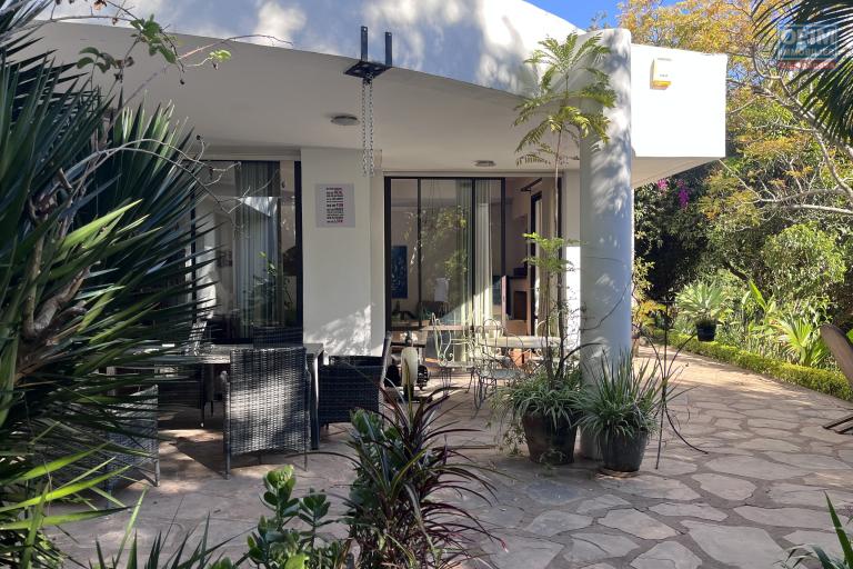 Vente d'une ville F5 d'une superbe propri&eacute;t&eacute; d'un terrain de 2 500m2 &agrave; Tanjombato