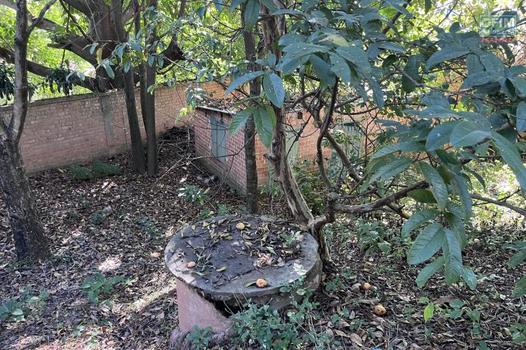 Vente d'une ville F5 d'une superbe propri&eacute;t&eacute; d'un terrain de 2 500m2 &agrave; Tanjombato