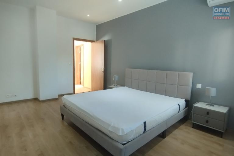 A louer, spacieux appartement T3 meubl&eacute; &agrave; Ivandry Antananarivo