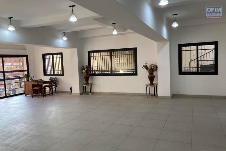 Un local de 125m2 à Behoririka