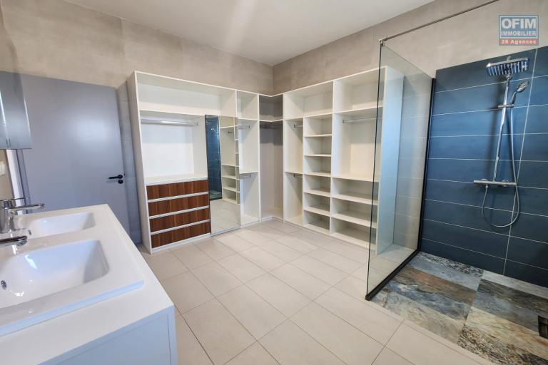 &Agrave; louer - APPARTEMENT NEUF T4 DE STANDING SITU&Eacute; &Agrave; TANJONDAVA TALATAMATY