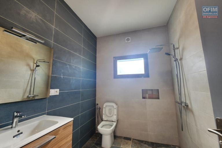 &Agrave; louer - APPARTEMENT NEUF T4 DE STANDING SITU&Eacute; &Agrave; TANJONDAVA TALATAMATY. (NON DISPONIBLE)