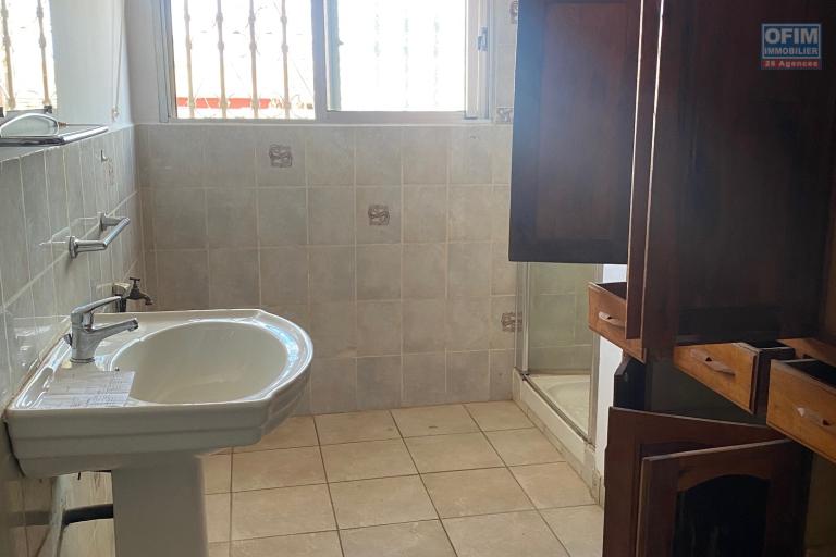 Une villa F6 tout près du Lycée Français à Ambatobe