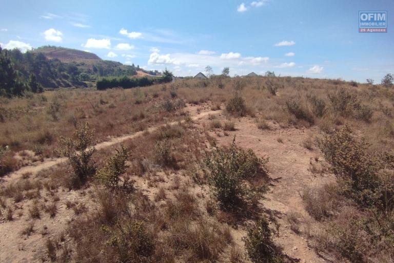 A vendre, terrain de  3180 m2 &agrave; Ambohimanambola Antananarivo
