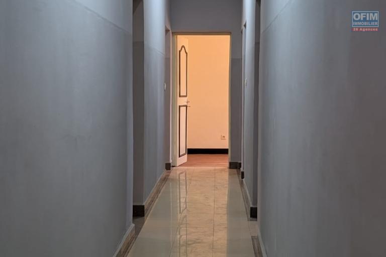 Un appartement T3 au RDC à Mahatony Ivandry