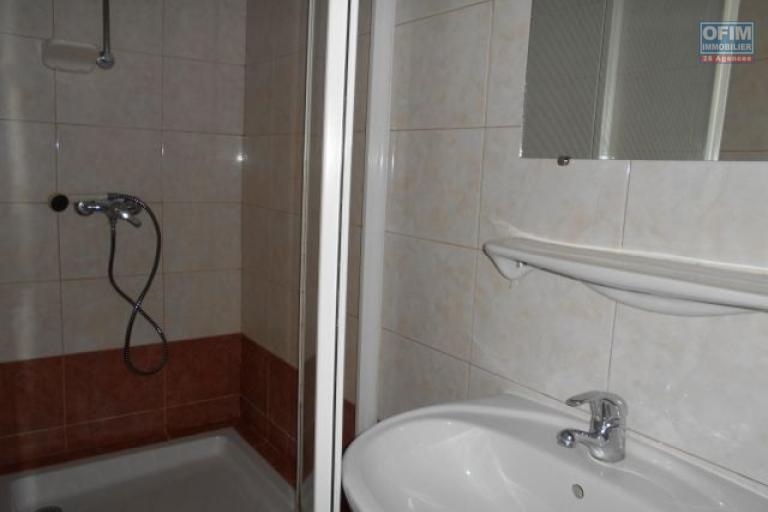 Un appartement T4 sécurisé à Ivandry