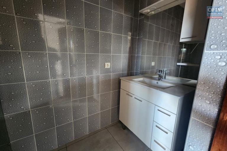 &Agrave; LOUER - APPARTEMENTS NEUFS DE STANDING &Agrave; PROXIMIT&Eacute; IMM&Eacute;DIATE DES COMMODIT&Eacute;S SITU&Eacute; &Agrave; TALATAMATY