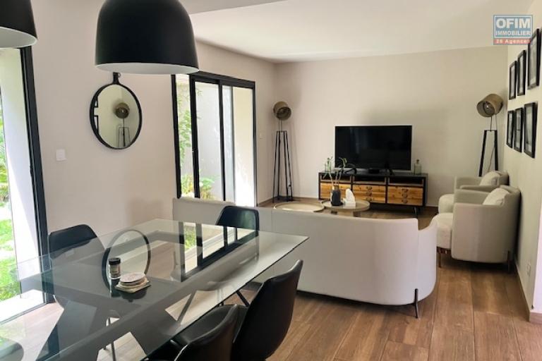 Une villa F3 meubl&eacute;e &agrave; Mahatony Tsarasaotra
