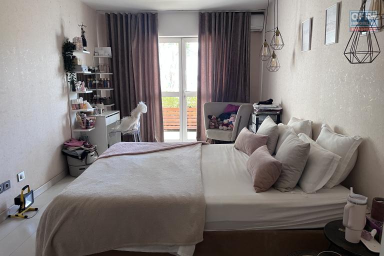 Une ville F4 meublée de prestige avec piscine à Ivandry