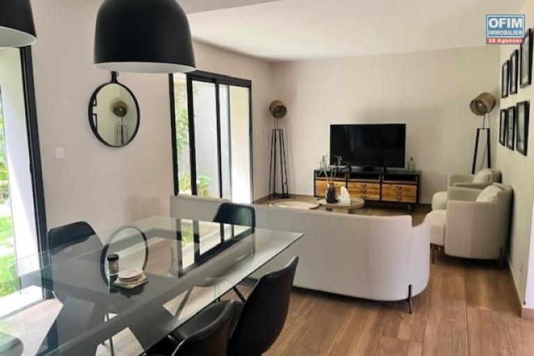 Une villa F3 meublée à Mhatony Tsarasaotra