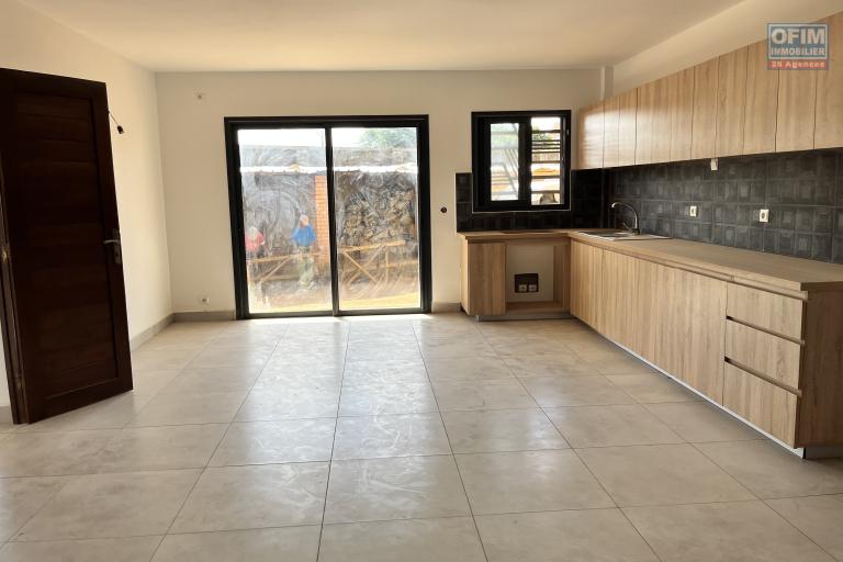A louer des appartements T3 neufs de standing près de toutes les commodités à Talatamaty