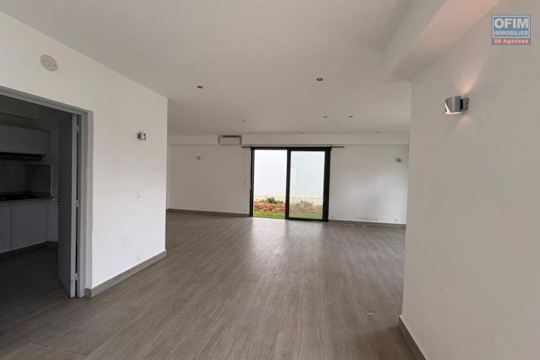 A réserver dès maintenant une villa F4 dans une petite résidence sécurisée à Mahatony Ivandry