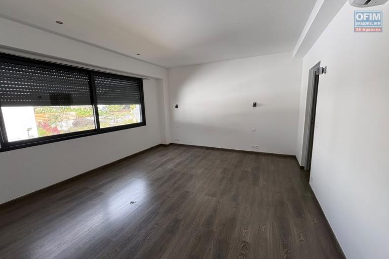 A réserver dès maintenant une villa F4 dans une petite résidence sécurisée à Mahatony Ivandry