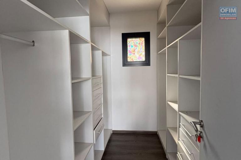 A réserver dès maintenant une villa F4 dans une petite résidence sécurisée à Mahatony Ivandry