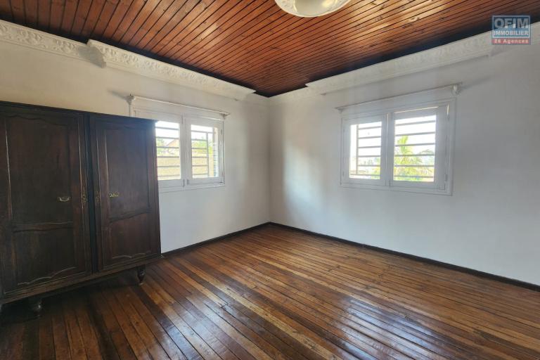 A louer un appartement en duplex de type T3 à Mandrosoa Ivato