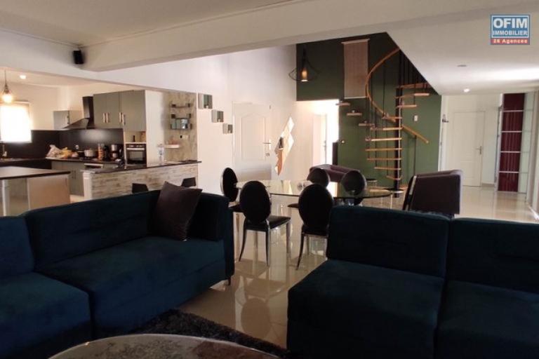 A louer une villa F4 meublée à Ambatolampy Tsimahafotsy