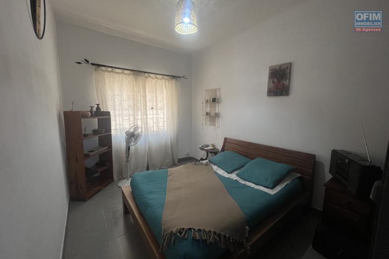 A vendre charmante maison avec grand jardin à Amborompotsy