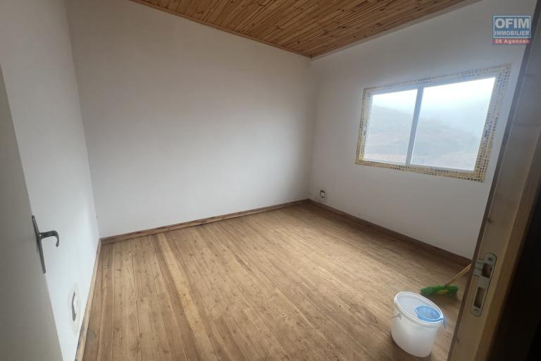 &Agrave; vendre un  villa F7 en cours de construction avec vue panoramique