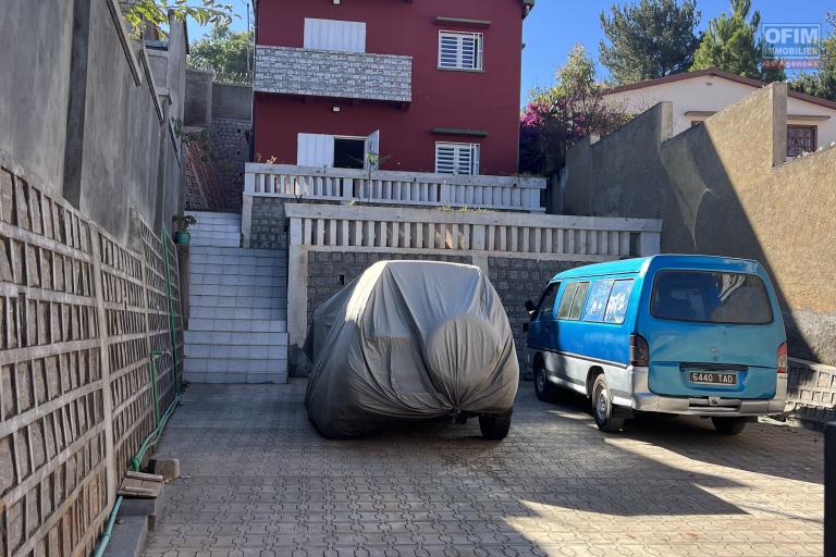 À LOUER – Villa neuve en duplex à Imerimanjaka Ambohijanaka