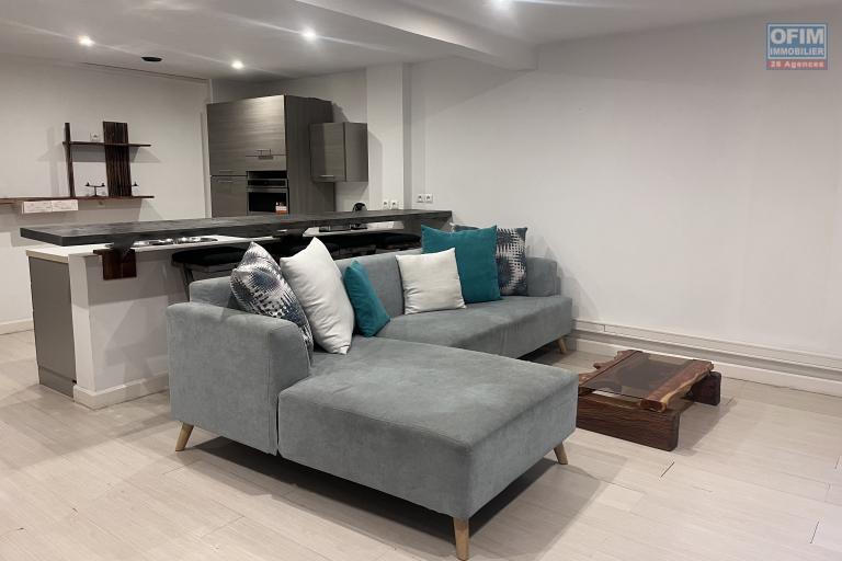 Un appartement T2 meublé sécurisé au rez de jardin à Ivandry