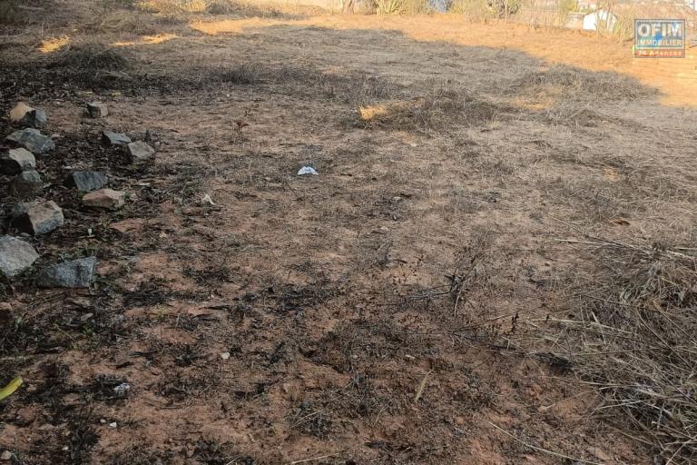 A louer un terrain de 1 500 m2 à Ilafy Andranovelona