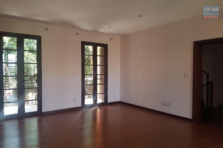 Une villa F6 de style architectural traditionnel F6 à Ankorondrano