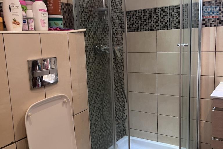 Un appartement T5 meublé en duplex à Androhibe