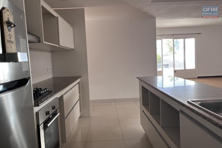 Une villa F5 avec jardin à Androhibe