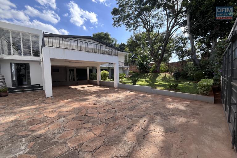 Une villa F5 avec jardin à Androhibe