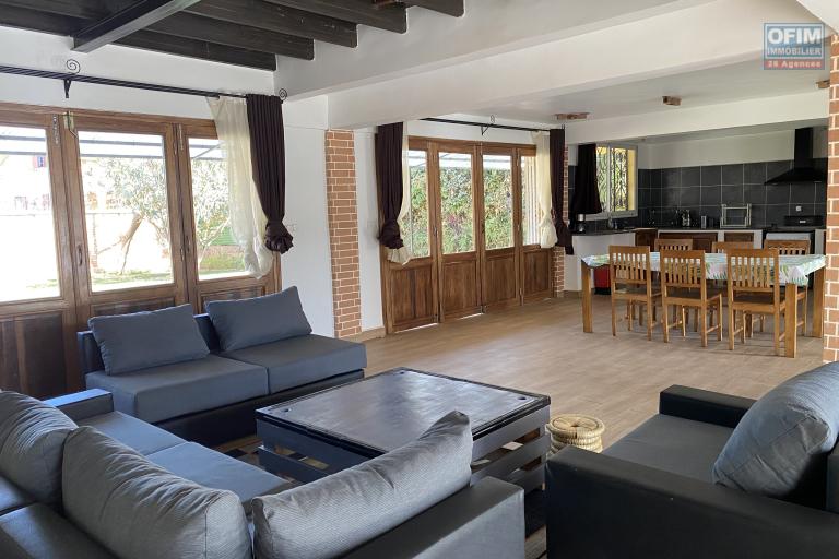 Une villa F5 meublée Nanisana