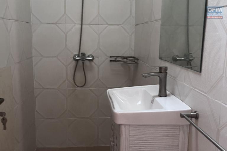 Vente d'une villa F6 dans une r&eacute;sidence s&eacute;curis&eacute;e &agrave; Tanjombato