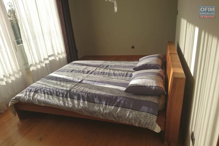 Un appartement T3 meublé sécurisé à Ankadimbahoaka