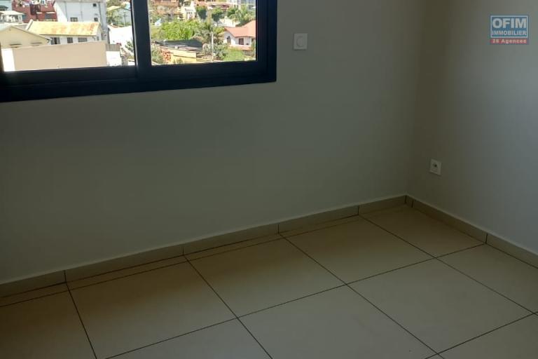 Un appartement T4 non meubl&eacute; ou meubl&eacute; sur Cit&eacute; planton