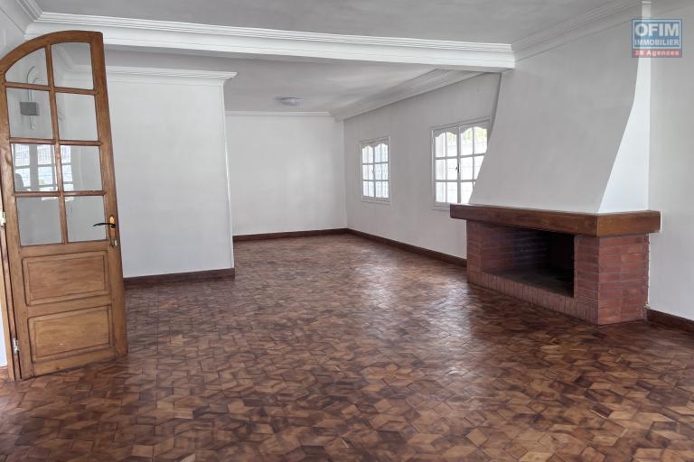 Une maison F6 &agrave; &eacute;tage &agrave; Ankerana
