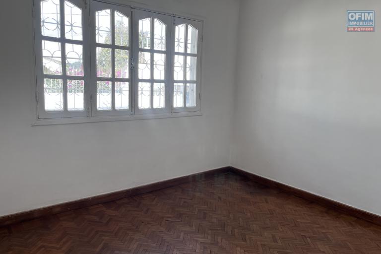Une maison F6 &agrave; &eacute;tage &agrave; Ankerana