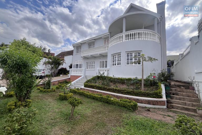 Une maison F6 &agrave; &eacute;tage &agrave; Ankerana
