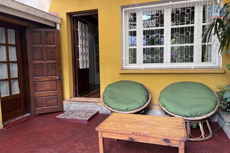 Un appartement T2 meubl&eacute; &agrave; Ambaranjana